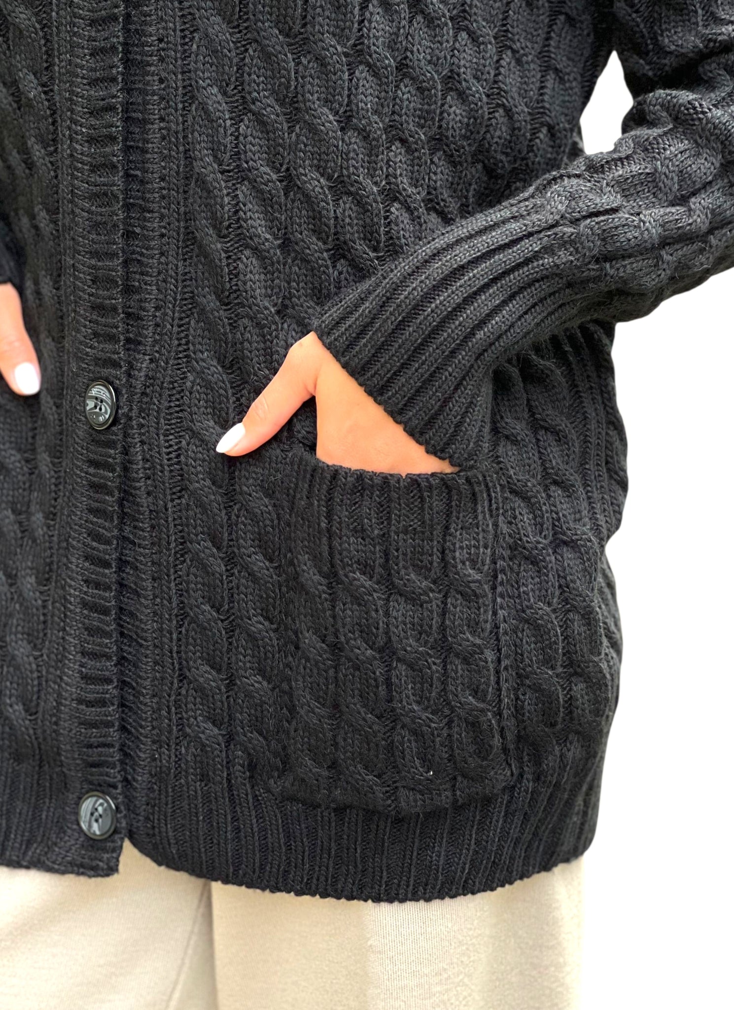 Кардиган вовняний в коси чоний